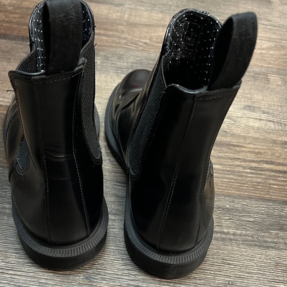 Doc Marten Flora Black Pull On Patent Leather Chelsea Boots Shoe Size 38 (7)